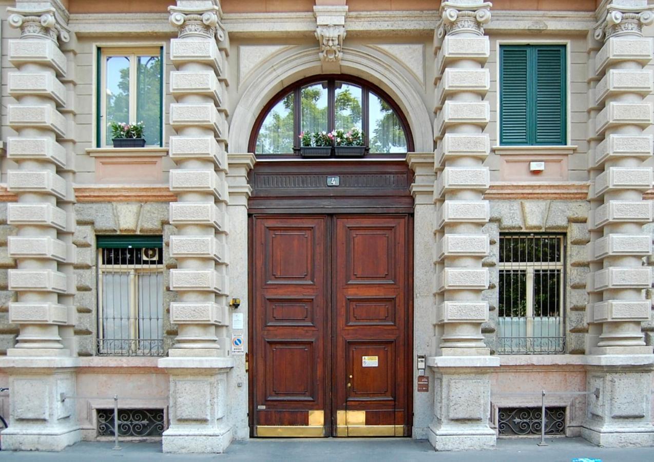 Castello Guest House Milano Milão Exterior foto